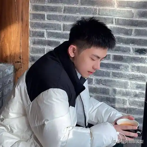 理发师建议剪这3款,剪完帅气显魅力_发型_刘海_造型