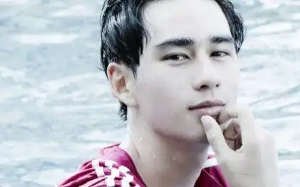 【toey||张贵鑫】我toey的美颜啊啊啊啊啊啊~这只是一个舔屏向图片