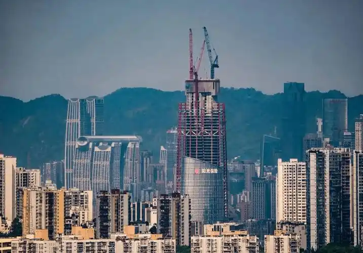 重庆迎来全市第一高楼,为458米,处于全球第18,一共100层_国际中心