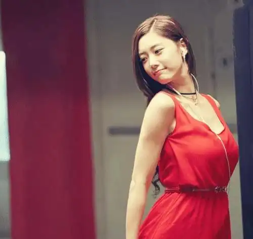 曾因电影《情圣》而走红,吸引无数粉丝,现如今已结婚|情圣|李成敏