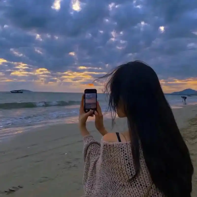 女头 不露脸女头 背影女头 海边头像.#头像 #女生头像 # - 抖音