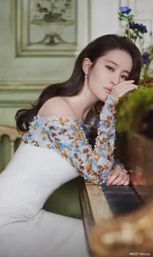 刘亦菲神仙姐姐一尘不染