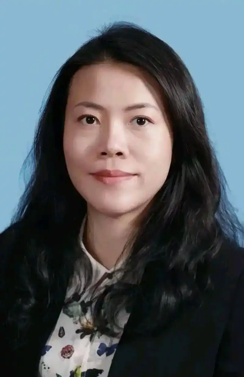 碧桂园杨惠妍一张道歉信,卸任董事长,自己一毛不拔,一毫不伤,全身而退