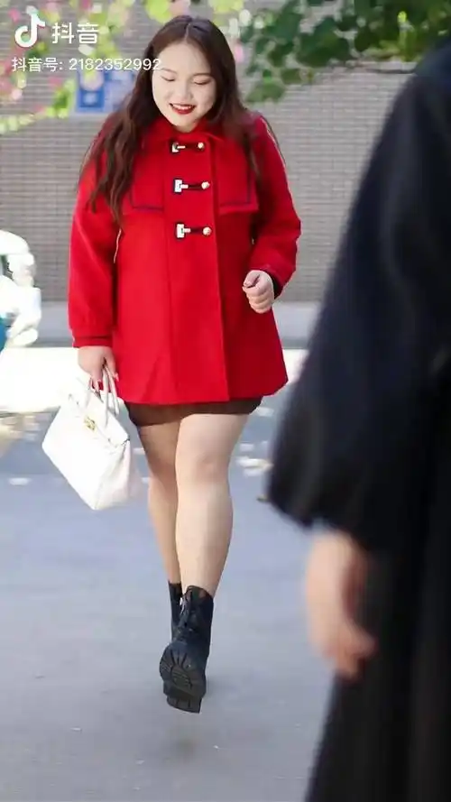 作为162体重160斤的大码达人我胖但我从未自卑只要会穿搭胖妹妹也很美