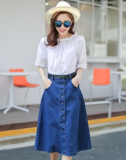 白色上衣 深蓝色牛仔裙套装