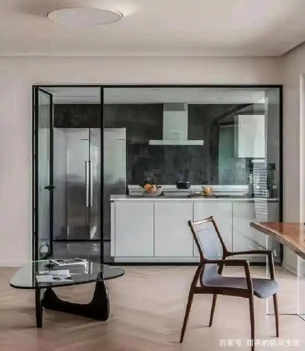 厨房玻璃隔断设计