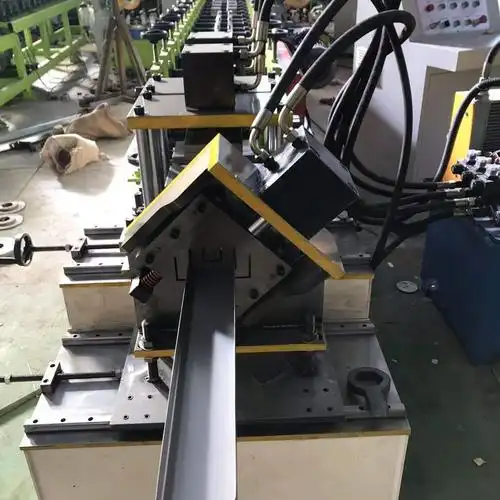 制造厂进取机械 压镀锌板u型槽机器 u型槽成型机 不锈钢u型槽机器公司