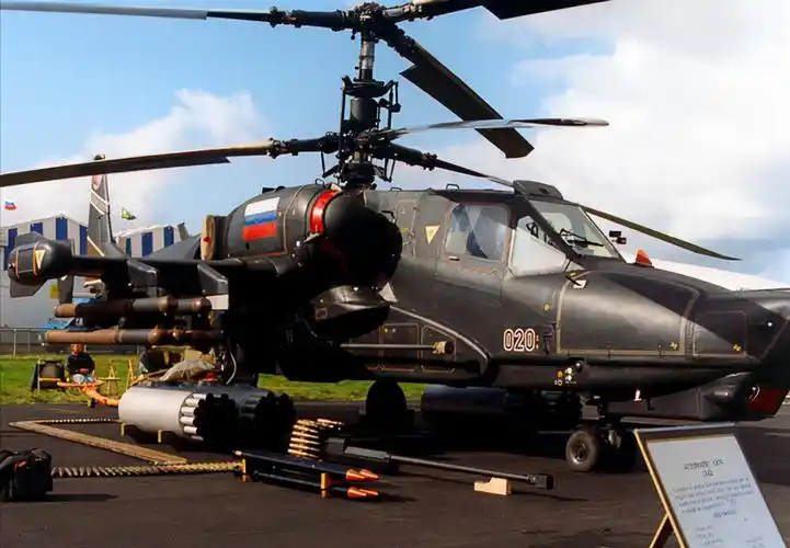 1,手枪马卡洛夫无声手枪在"战术"手枪大行其道的现代,"格鲁乌"却反其