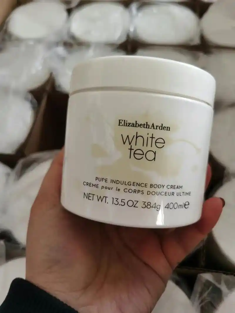 到货拉!伊丽莎白雅顿白茶身 - 抖音