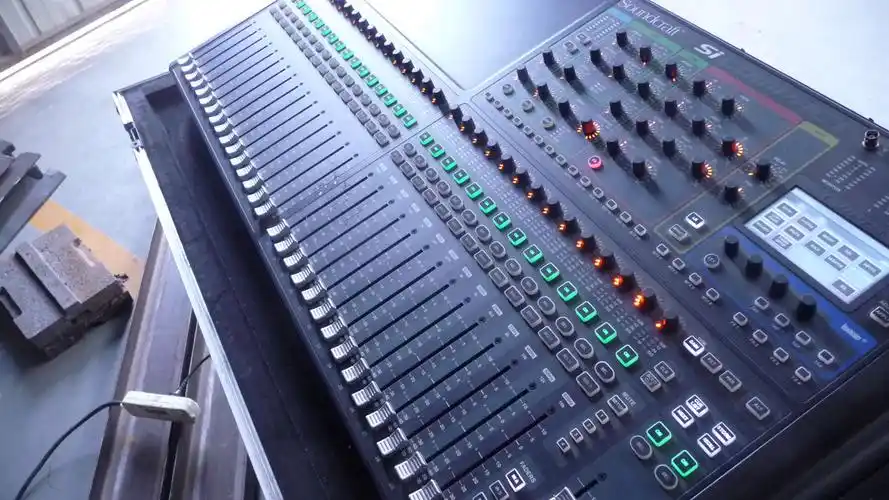 声艺soundcraft si compact 32路数字调音台