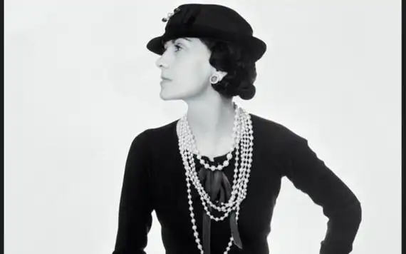 chanel 将联手伦敦 v&a博物馆举办香奈儿女士作品大型回顾展