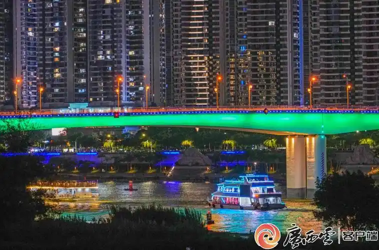 南宁邕江夏夜美