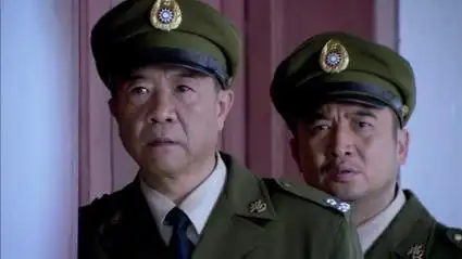 9-地下党闯入医院杀鬼子间谍,被军统特务埋伏,生死瞬间特工出手相救