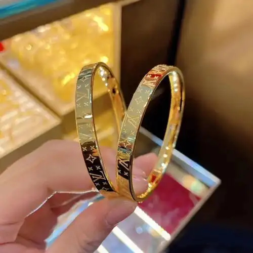 超好看的lv款黄金手镯