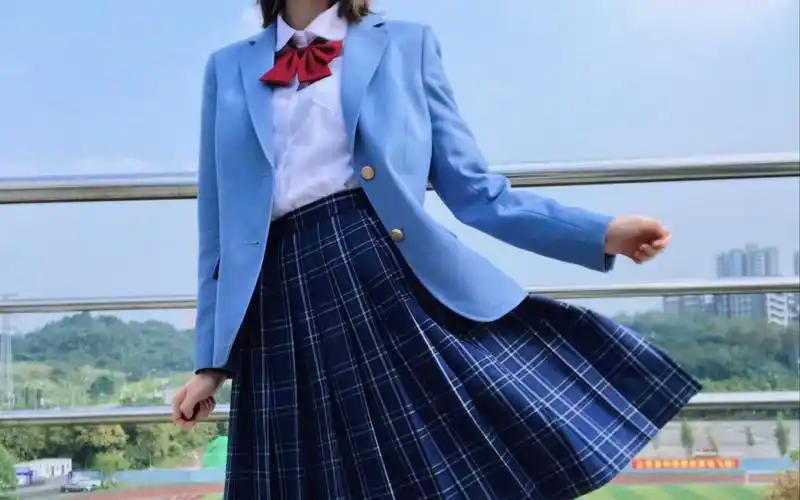 柚子的制服穿搭01中牌西服阳光下的jk是蓝色的成为天使优等生吧