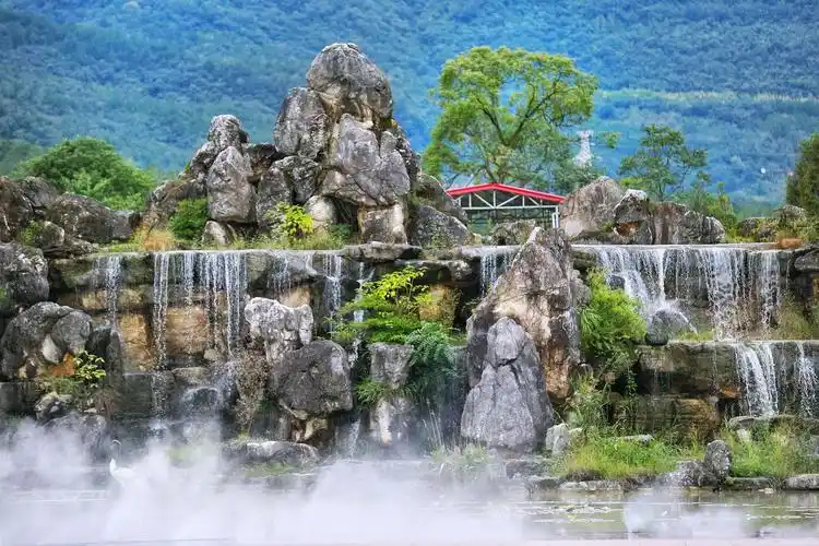 百年好合爱情谷