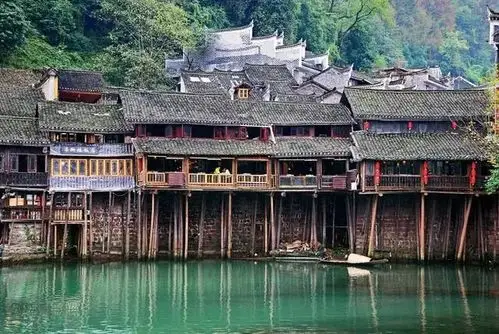 奇异土家族 偷越多越好