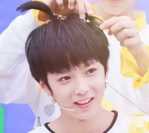 xtnt真的是宝藏 x刘耀文真的是养成系之光a xen小时候好可爱 x现在enh