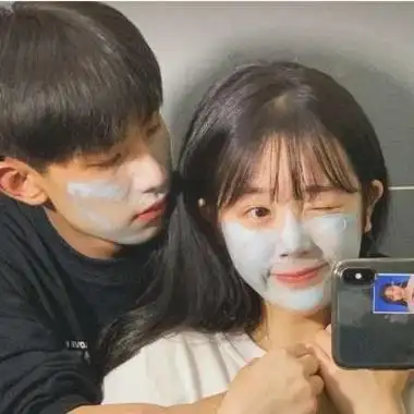 抖音最火的情侣头像真人霸气