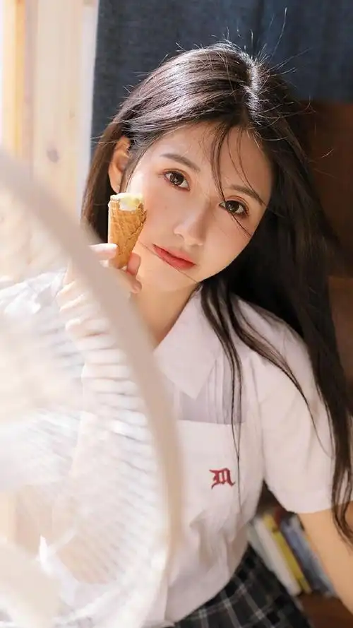 元气性感美女手机壁纸