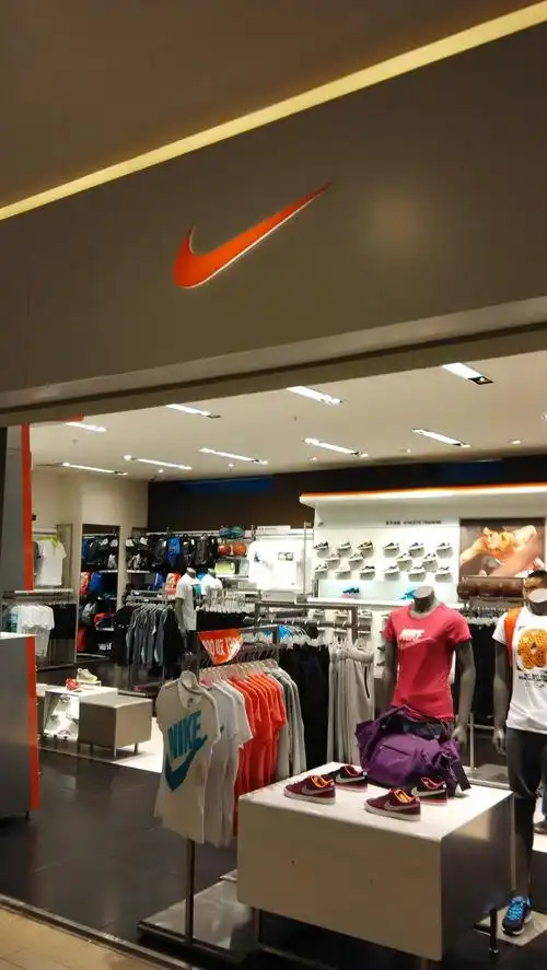 东昌区 标签: 购物 服装 鞋子  耐克共多少人浏览:1903747  电话