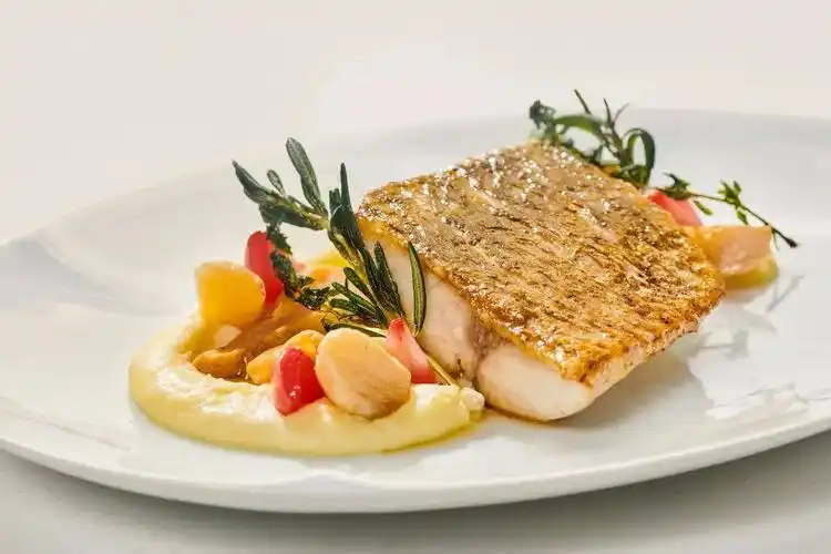 做过dj 的米其林餐厅主厨,如何用菜品征服评审?_antonio