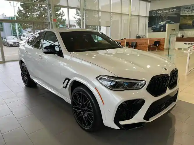 2022宝马x6m雷霆版sold