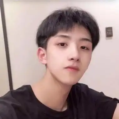 16岁小哥哥照片头像,高清好看的16岁帅气小哥哥头像图片_男生头像_美