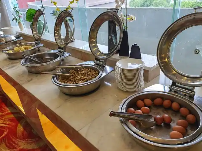 晒一晒3星酒店的自助早餐,花样多到吃不过来,要是能打包就好了