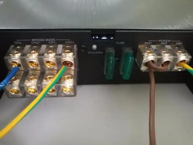 关于汽车功放桥接问题