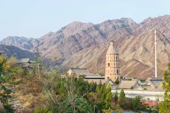 贺兰山麓山林古刹北武当庙寿佛寺