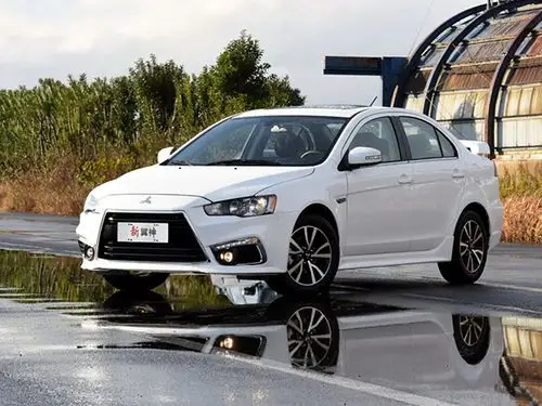 三菱翼神1.8l cvt上市 报价12.68万起步