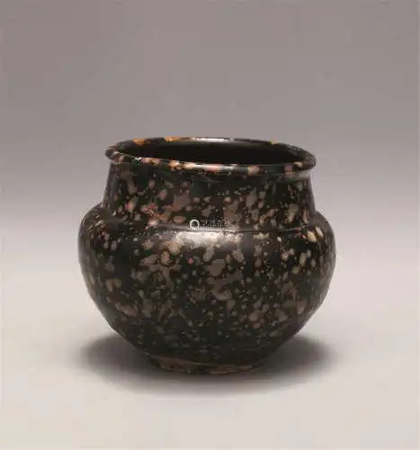 南宋吉州窑玳瑁釉罐