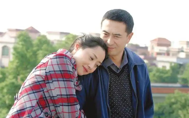 演员刘蓓:三段婚姻两次嫁同一人,如今55岁仍在为事业打拼_张健_张若昀