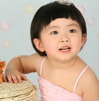 小女孩短发发型图片潮流,儿童女孩子的短发发型图片大全