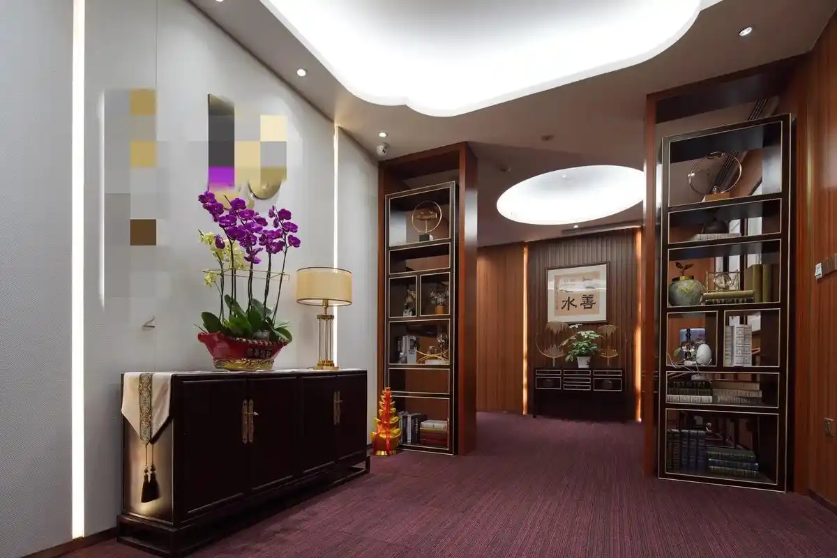 中式装修 茶室接待 办公室出租.#越秀金融大厦 建筑面积:2 - 抖音