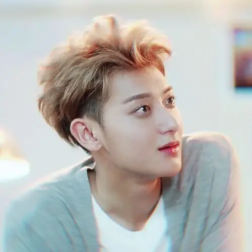 黄子韬头像自截自调二传标明沈乔樾