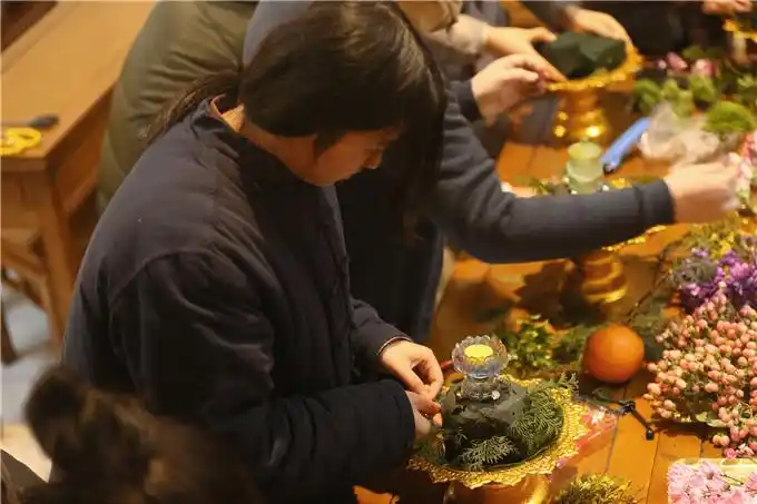 愿以此香花供养十方界