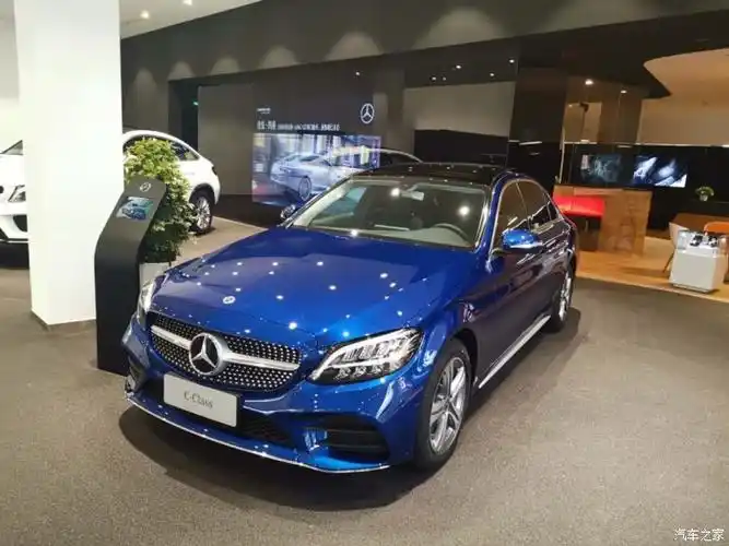 1388 | 回复: 13 奔驰c级论坛 明天提c260宝蓝色,有没有武汉的车友群