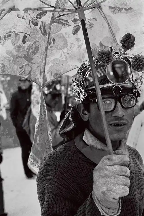 600幅照片,道不尽的中国当代摄影40年