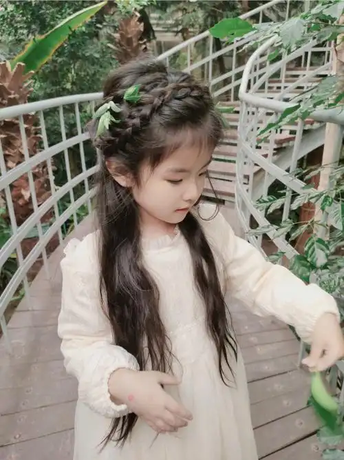 女儿非说奶奶扎的哪吒辫子最好看扎心了