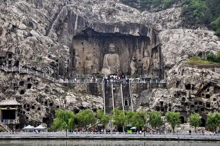 龙门石窟图片