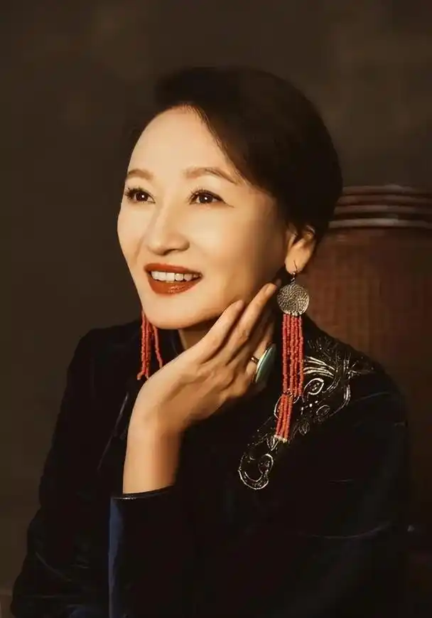 腾格尔老婆现在有孩子吗(离婚后不再嫁人)(35)