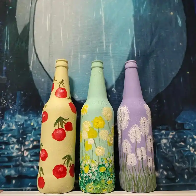 最近画的小瓶子和手工,图2是用筷子做的,哈哈,喝 - 抖音