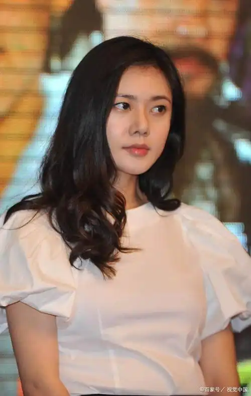 近日,韩国女演员秋瓷炫在社交媒体上发文,写下了自己对于春天的感慨.