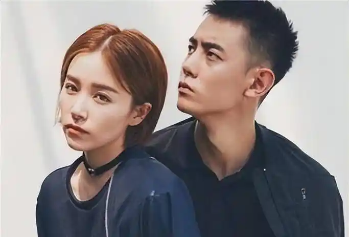 分手5年,看欧豪和马思纯的现状,才明白当年谢霆锋多有眼光_剧中_小