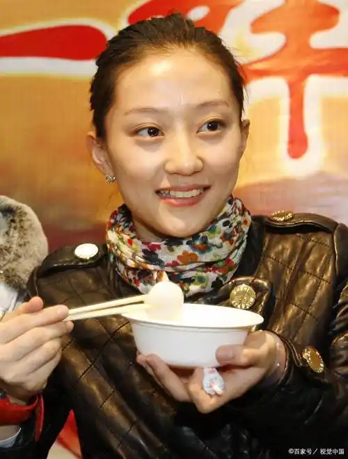 乡村爱情中刘英,现实生活中颜值也不差,为何现实中未能走红?