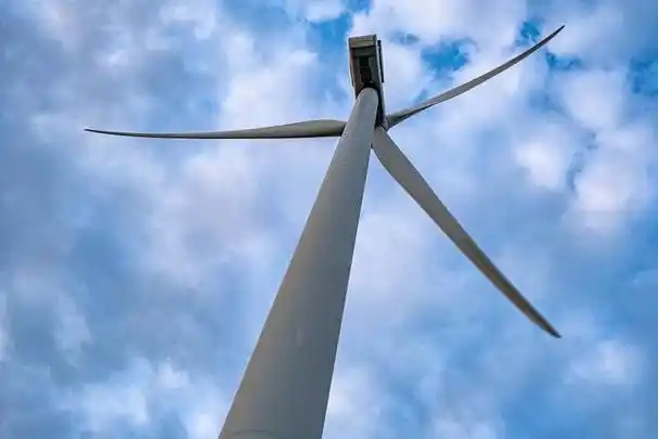 风力发电,应该都见过,是否想过,转一圈究竟能产生几度电?