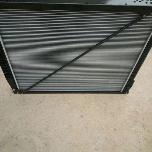 【奔驰】奔驰泵车发动机水箱奔驰3341 4141发动机散热器水箱