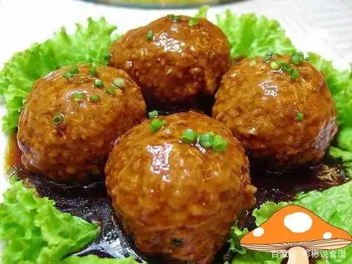 人人都爱吃的红烧狮子头,美味可口,香而不腻,知道是怎样做的吗